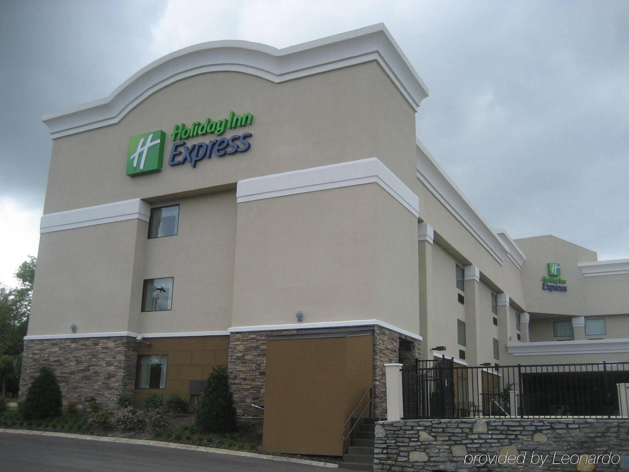 Holiday Inn Express Nashville W-I40, An Ihg Hotel Exterior foto